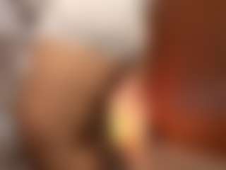Live cam show with AgathaaWhite - Bikini on xplaylive.com