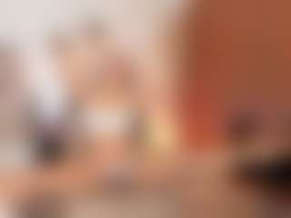 AgathaaWhite MILF webcam performer live streaming