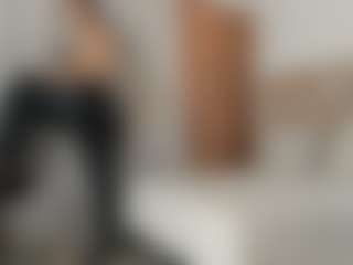 AgathaaWhite MILF webcam performer live streaming