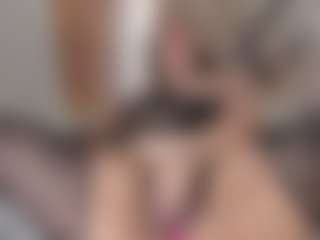 Live cam show with AgathaaWhite - Strapon on Cam Slut