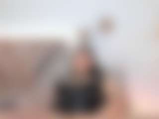 AgathaaWhite MILF webcam performer live streaming