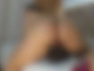 Live cam show with AgathaaWhite - Middle Aged on eurowanks.com