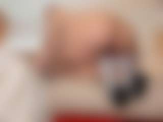 Live cam show with AgathaaWhite - Dildo on CamwithHer