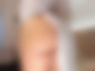Live cam show with AgathaaWhite - Fetish Lovense on live.xbliss.ai