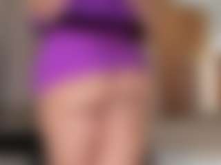Live cam show with AgathaaWhite - Brown Eyes MILF on Camsoda