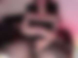 Live cam show with AgathaBolton - Twerking on CamClone