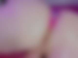 Live cam show with Ariana - Big Cock on Camsoda