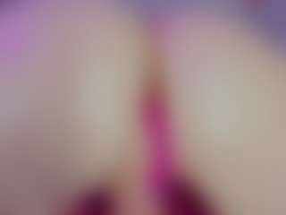 Live cam show with Ariana - Big Cock on Camsoda