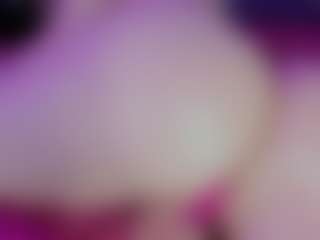 Live cam show with Ariana - Huge Tits on fapnchat