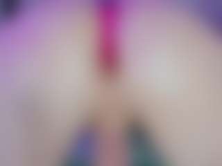 Live cam show with Ariana - Uncut on sexytreat.net