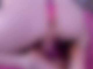 Live cam show with Ariana - Big Balls on Camsoda