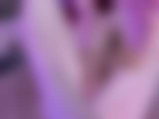Live cam show with Ariana - Caucasian on Camsoda