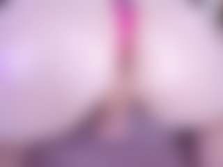 Live cam show with Ariana - Ejaculation on xheatlive.com