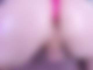 Live cam show with Ariana - Brown Hair on Camsoda