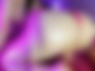 Live cam show with Ariana - Caucasian on Dolls Live