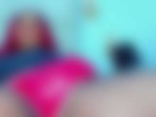 Live cam show with alissonsaenzz - Smoking on Hubzter Live