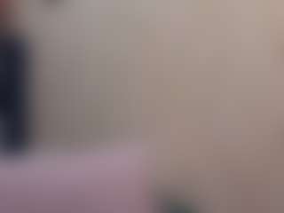 Live cam show with indiancutiie - Athletic Middle Aged on xDating