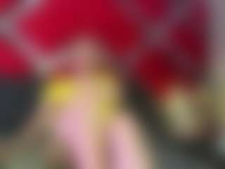 Kendra MILF webcam performer live streaming