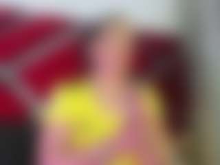 Kendra MILF webcam performer live streaming