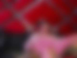 Kendra MILF webcam performer live streaming