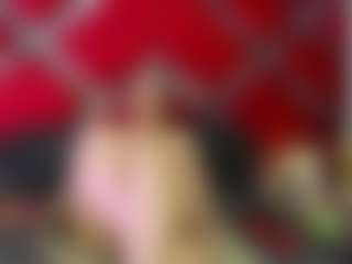 Live cam show with Kendra - Spank Mature on chickslive.net