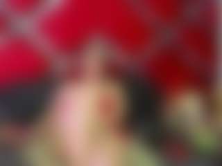 Live cam show with Kendra - Strip Mature on live18s.com