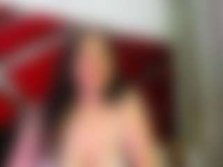 Kendra MILF webcam performer live streaming
