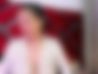 Live cam show with Kendra - Shaved on Dolls Live