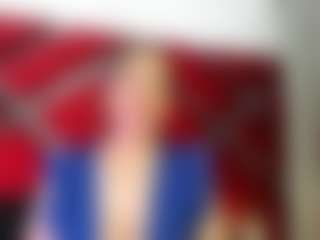 Live cam show with Kendra - Granny Big Ass on StripNow