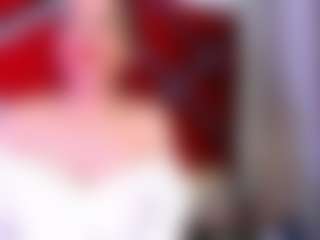 Live cam show with Kendra - Granny on liverealitysex.com