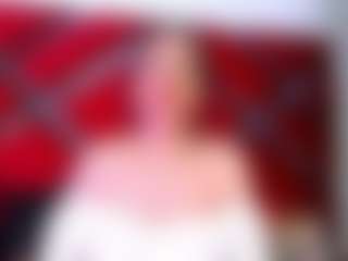 Live cam show with Kendra - Middle Aged on StripNow