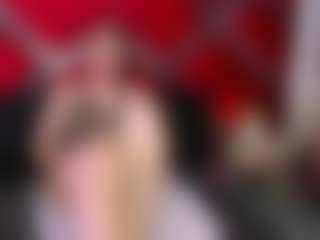 Kendra MILF webcam performer live streaming