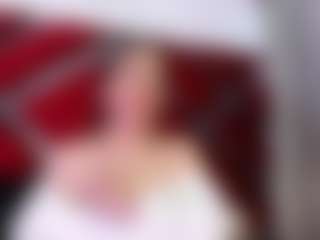 Live cam show with Kendra - Granny Dildo on Dolls Live