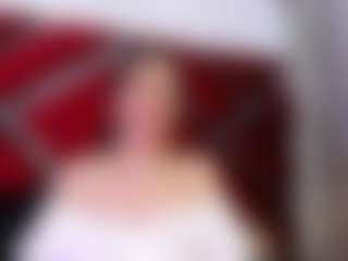 Live cam show with Kendra - Interactivetoy Granny on Camsoda