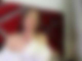 Kendra MILF webcam performer live streaming