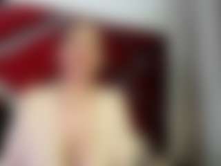 Kendra MILF webcam performer live streaming