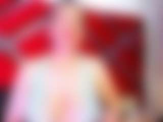 Live cam show with Kendra - Tease Mature on Camsoda