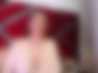Live cam show with Kendra - Middle Aged on Camsoda