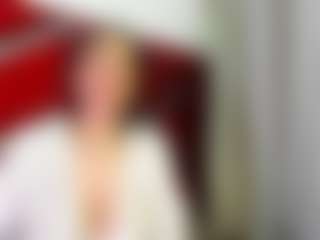 Live cam show with Kendra - Black Middle Aged on Camsoda