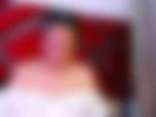 Live cam show with Kendra - Trimmed Granny on Big Tits
