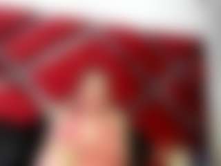 Live cam show with Kendra - Brown Eyes MILF on Camming Site