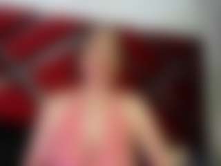 Live cam show with Kendra - Interactivetoy Mature on Cam Slut