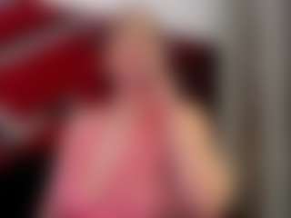 Live cam show with Kendra - Interactivetoy Granny on SxyPornLive