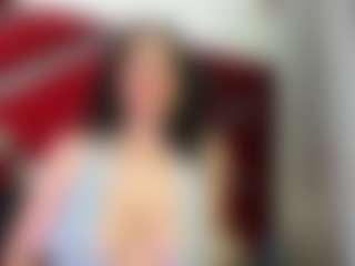 Live cam show with Kendra - Cum Mature on Camsoda
