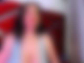 Kendra MILF webcam performer live streaming