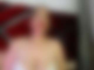 Live cam show with Kendra - Latina MILF on milfzrlive.com | colombia