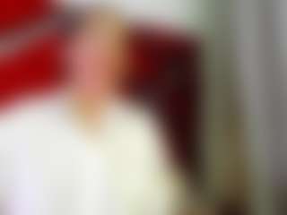 Live cam show with Kendra - Gamer Mature on x69.live