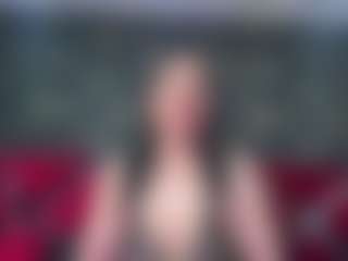 Kendra MILF webcam performer live streaming