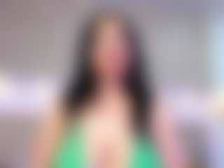 Kendra MILF webcam performer live streaming