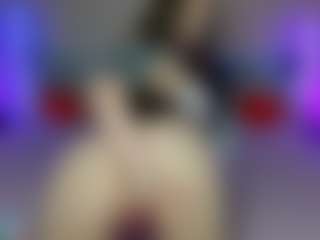 Lola's Live Sex Cam Show